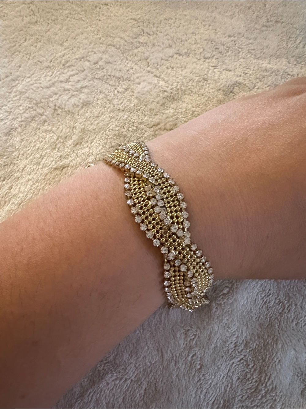 Elegant Gold Crystal Wave Bracelet - Women Jewelry